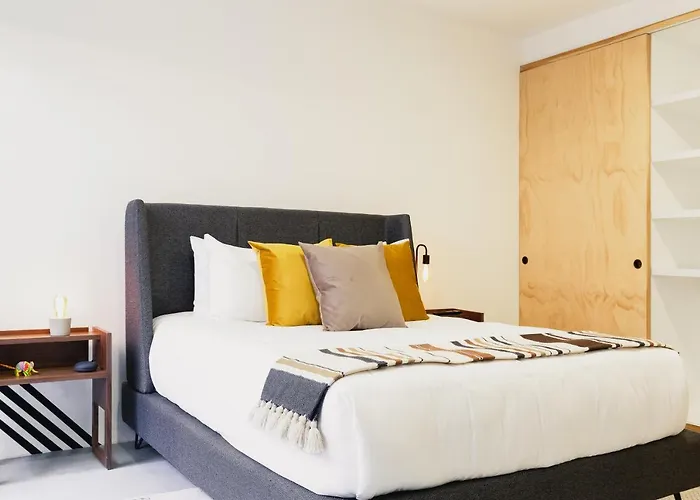 Cozy & Hip Roma Apt With 2 Private Terraces! Apartment *