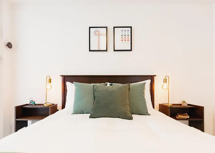 Cozy & Hip Roma Apt With 2 Private Terraces!