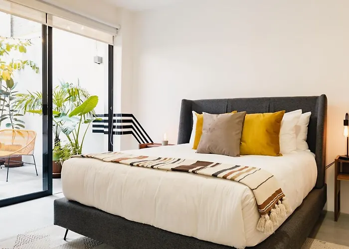 Apartment Cozy & Hip Roma Apt With 2 Private Terraces! *